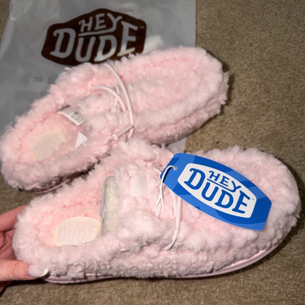 pink hey dude wendy slippers